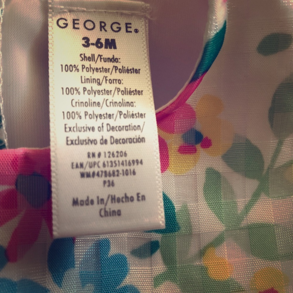 New Size 3 to 6 months dress.